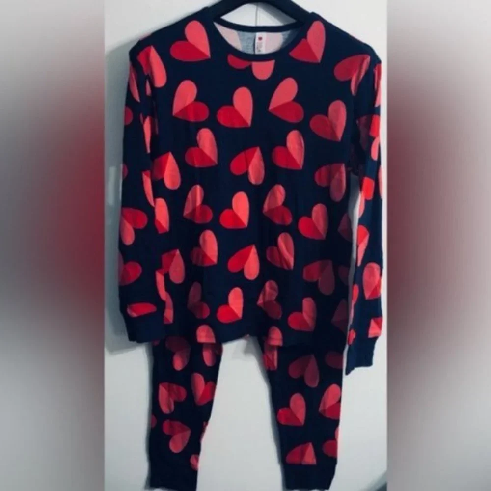 NWT Toddler Hearts Valentines Day Pajama Set- Long Sleeve & Pants